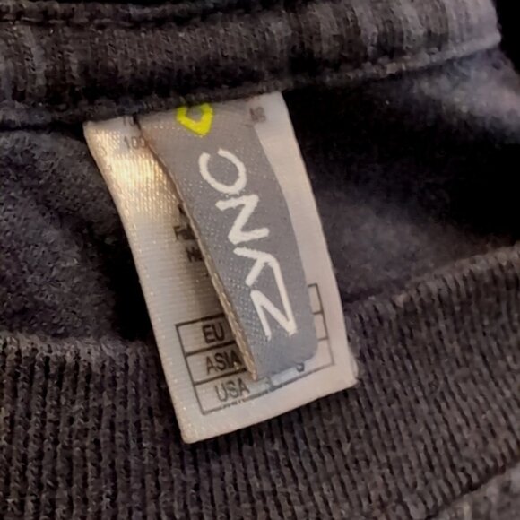 3/$20 Zync Coca Cola Custom Embroidered Tshirt Crew Neck Novelty Logo Top - Picture 6 of 8